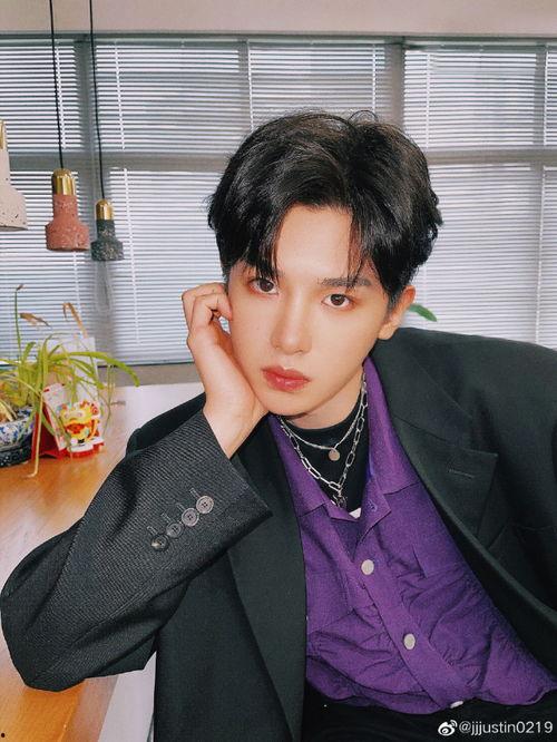 娱乐吃瓜黄明昊,娱乐吃瓜界的“瓜王” 第2张 娱乐吃瓜黄明昊,娱乐吃瓜界的“瓜王” 第2张